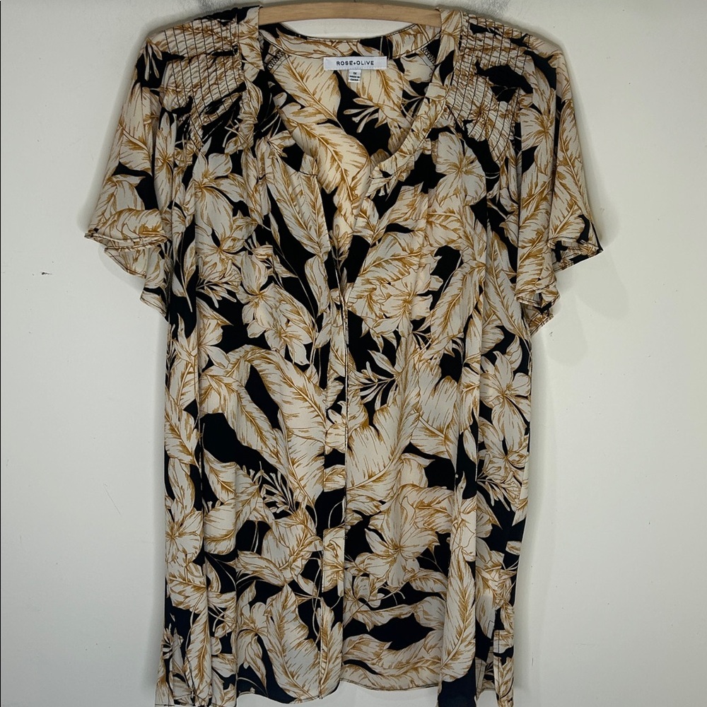 ROSE + OLIVE Black Ivory Smocked Floral Print Flutter Sleeve Blouse Size 1X - Picture 16 of 16